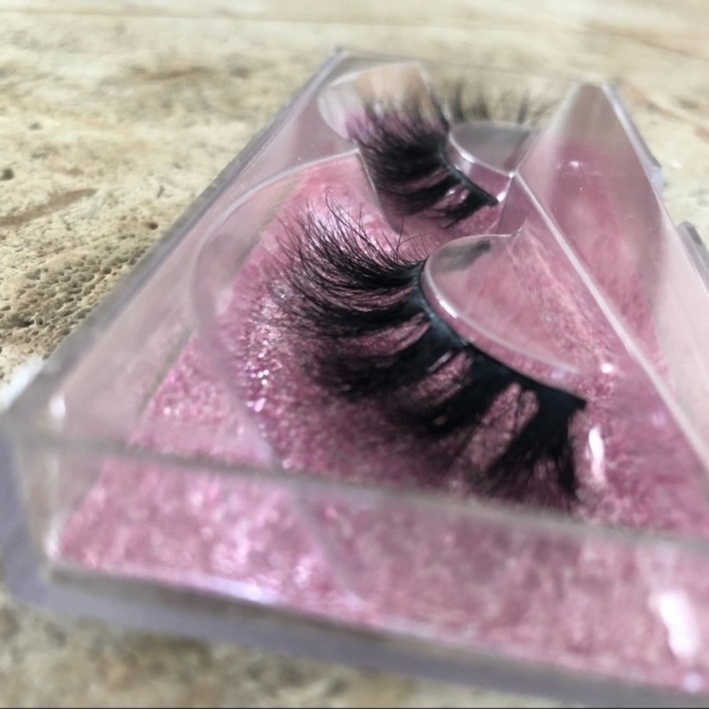 3D Lashes - Picture 3 of 4